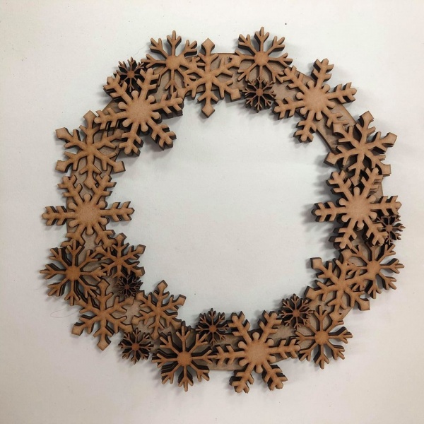 12'' Snowflake Layering Wreath